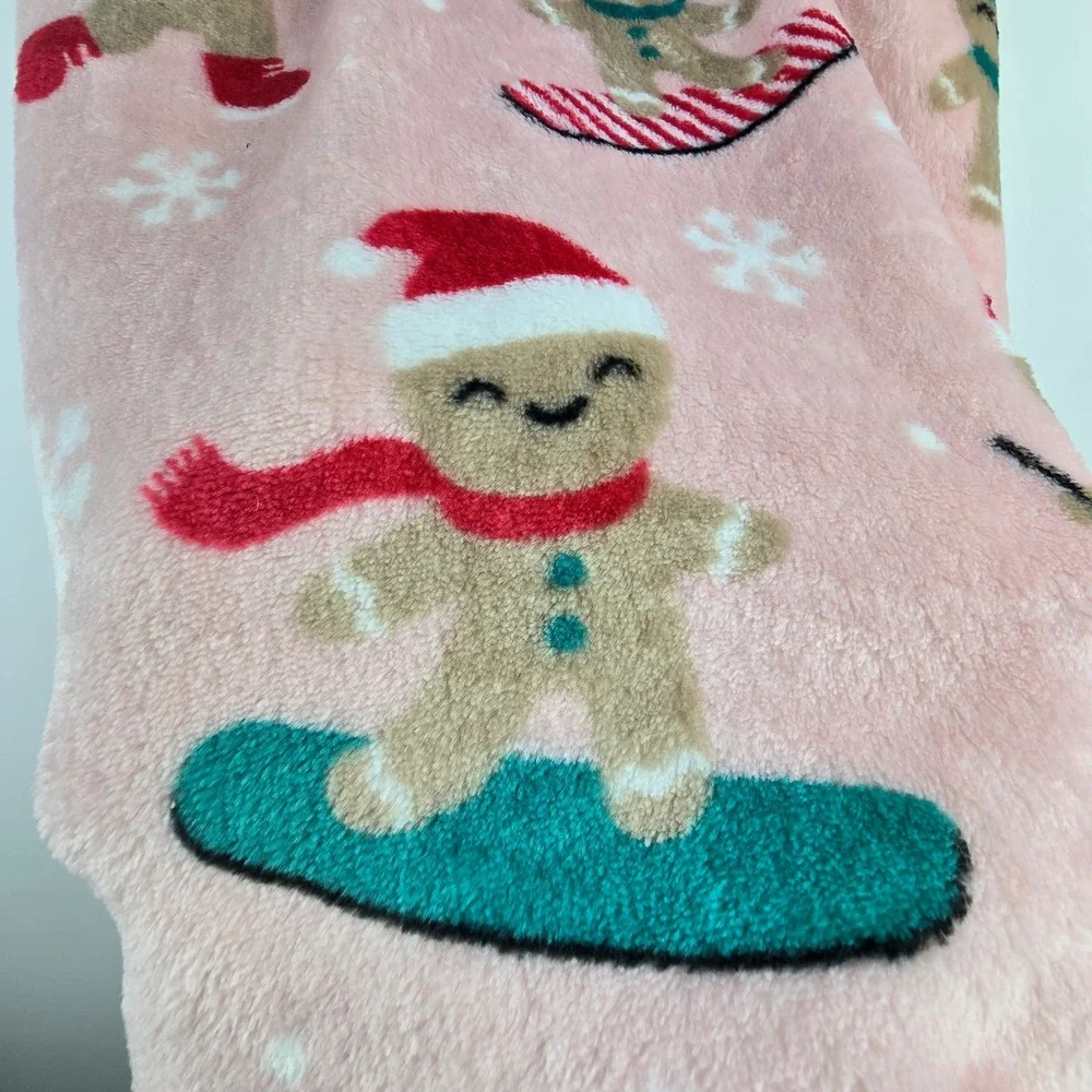 Casaba Kids Pink Gingerbread Winter Sports Plush Throw 50x70 BNWT